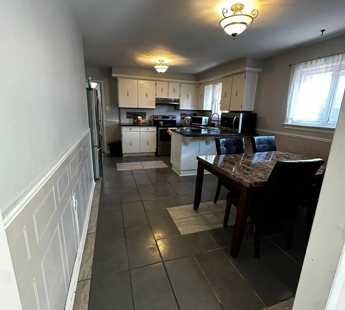 Affordable Stay In Brampton-Plaza, Gym, Bus At Walking Distance B2! Brampton